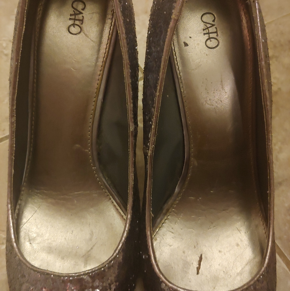 Heels - Picture 4 of 6